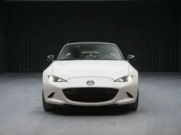 2025 Mazda MX-5 с пробегом 16 000 км