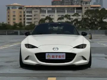 2023 Mazda MX-5 с пробегом 15 000 км