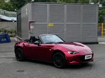 2025 Mazda MX-5 с пробегом 600 км