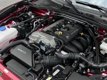 2025 Mazda MX-5 с пробегом 600 км