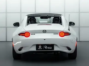 2025 Mazda MX-5 с пробегом 2 000 км