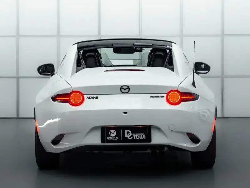 2025 Mazda MX-5 с пробегом 2 000 км
