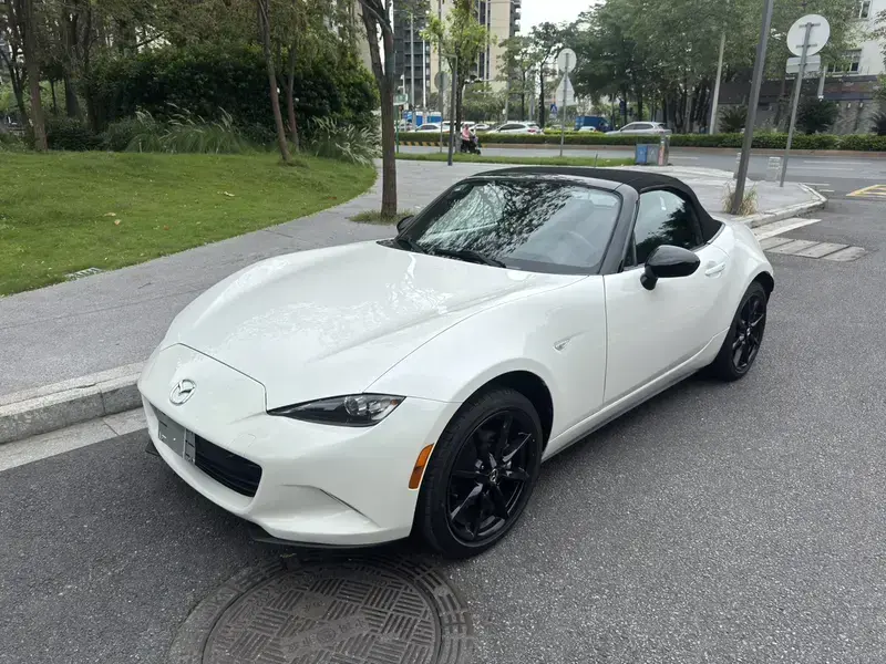 2023 Mazda MX-5 с пробегом 22 000 км