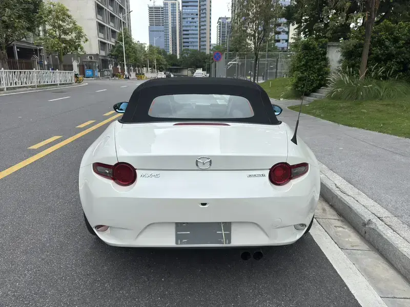 2023 Mazda MX-5 с пробегом 22 000 км