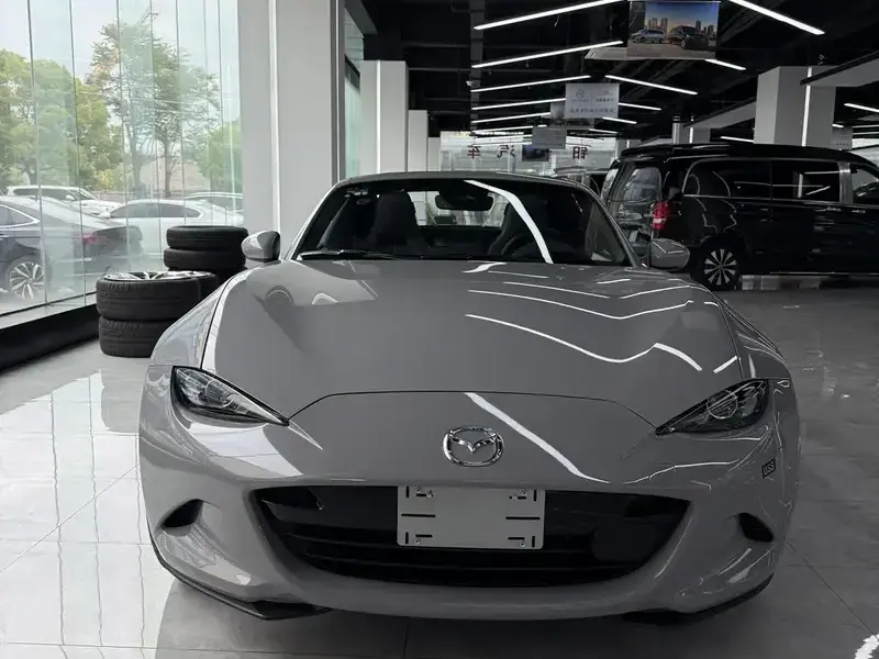 2025 Mazda MX-5 с пробегом 100 км