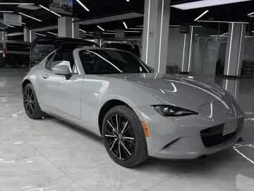 2025 Mazda MX-5 с пробегом 100 км