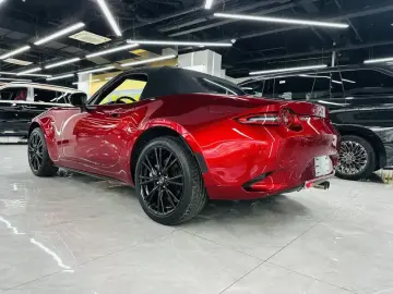 2025 Mazda MX-5 с пробегом 100 км