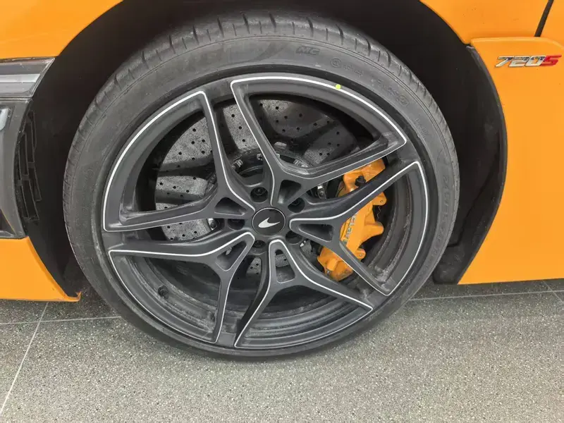2019 McLaren 720S с пробегом 4 600 км