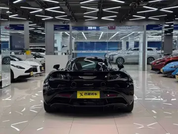 2019 McLaren 720S с пробегом 45 000 км