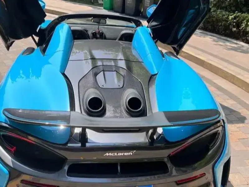 2019 McLaren 600LT с пробегом 8 000 км