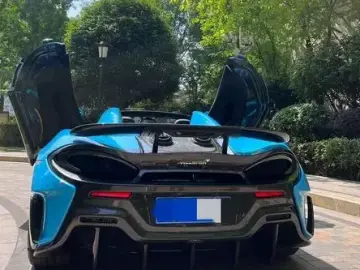 2019 McLaren 600LT с пробегом 8 000 км