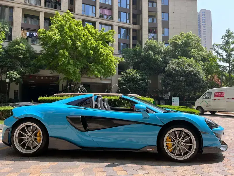 2019 McLaren 600LT с пробегом 8 000 км