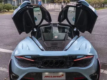 2019 McLaren 720S с пробегом 8 000 км