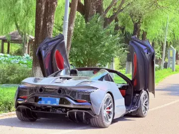 2025 McLaren Artura с пробегом 13 000 км