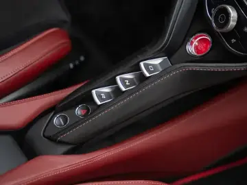 2019 McLaren 720S с пробегом 26 000 км