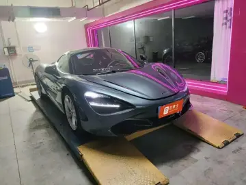 2019 McLaren 720S с пробегом 18 000 км