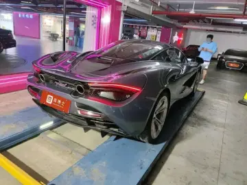 2019 McLaren 720S с пробегом 18 000 км