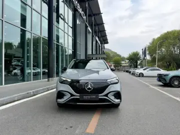 2023 Mercedes-Benz EQE SUV с пробегом 26 600 км
