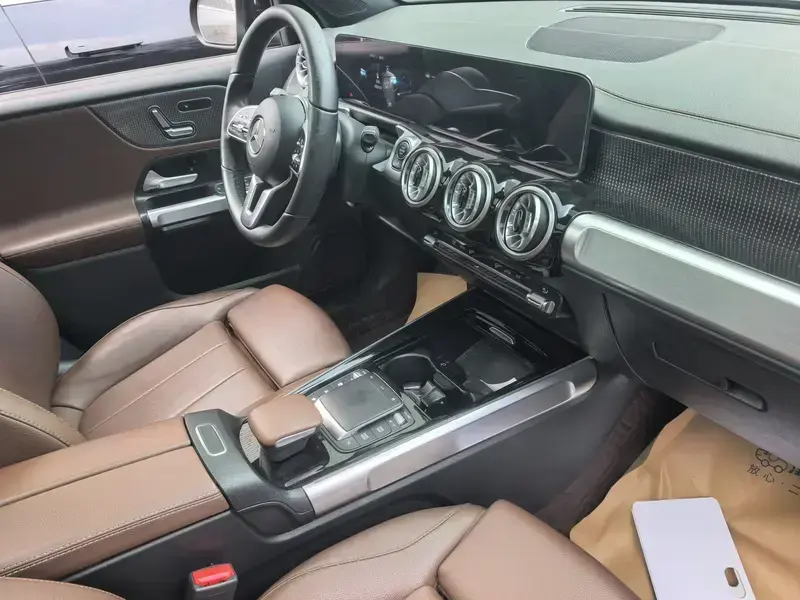 2023 Mercedes-Benz GLB с пробегом 38 000 км