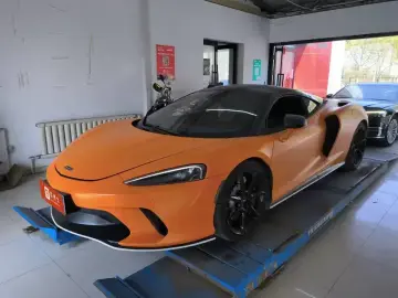 McLaren GT