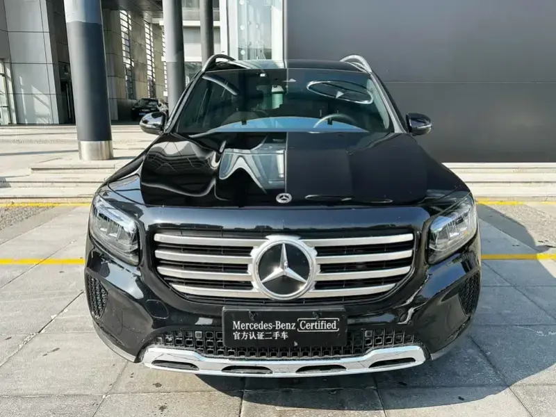 2025 Mercedes-Benz GLB с пробегом 12 000 км