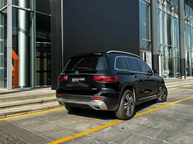 2025 Mercedes-Benz GLB с пробегом 12 000 км