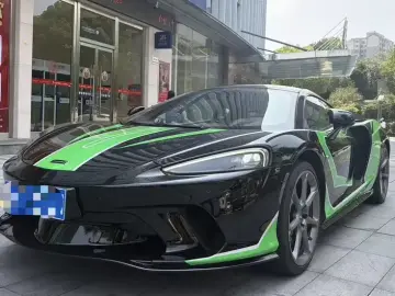 McLaren GT