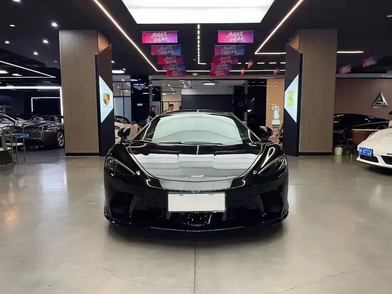 2023 McLaren GT с пробегом 4 800 км