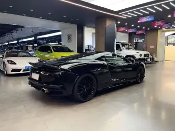 2023 McLaren GT с пробегом 4 800 км
