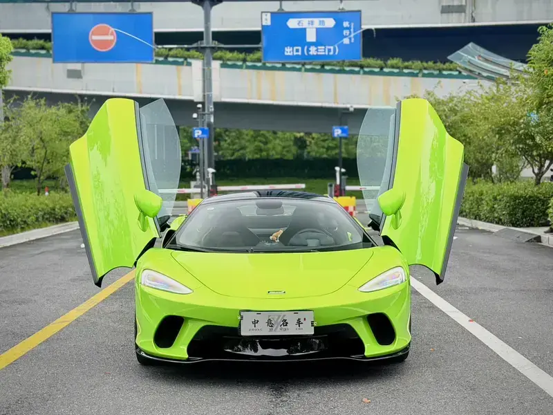 2023 McLaren GT с пробегом 20 000 км