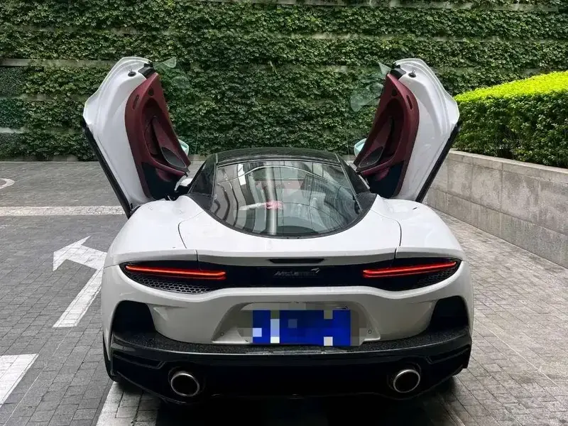 2023 McLaren GT с пробегом 23 000 км
