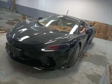 2023 McLaren GT с пробегом 13 000 км