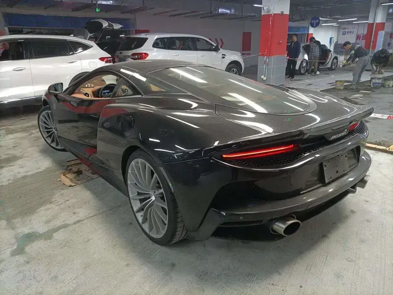 2023 McLaren GT с пробегом 13 000 км
