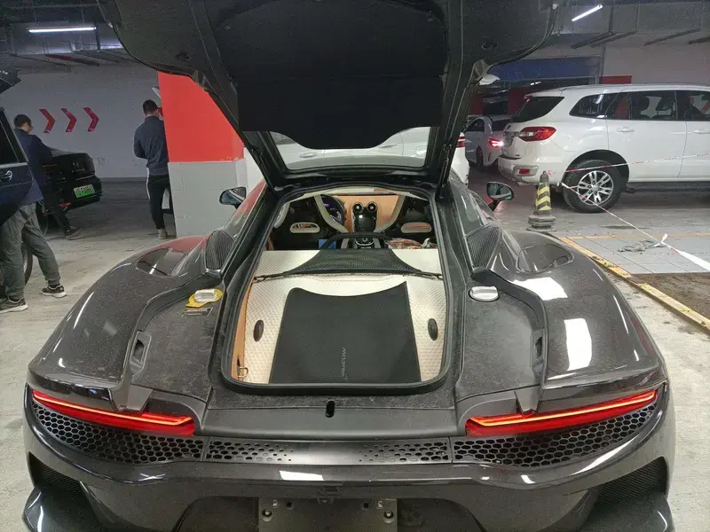 2023 McLaren GT с пробегом 13 000 км
