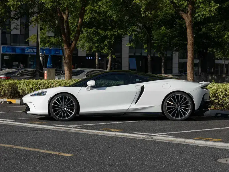 2022 McLaren GT с пробегом 14 100 км