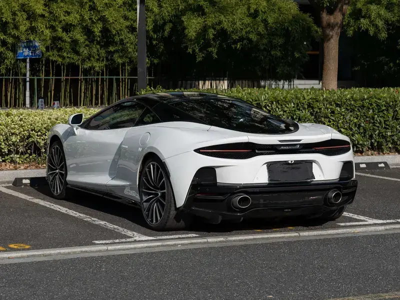 2022 McLaren GT с пробегом 14 100 км