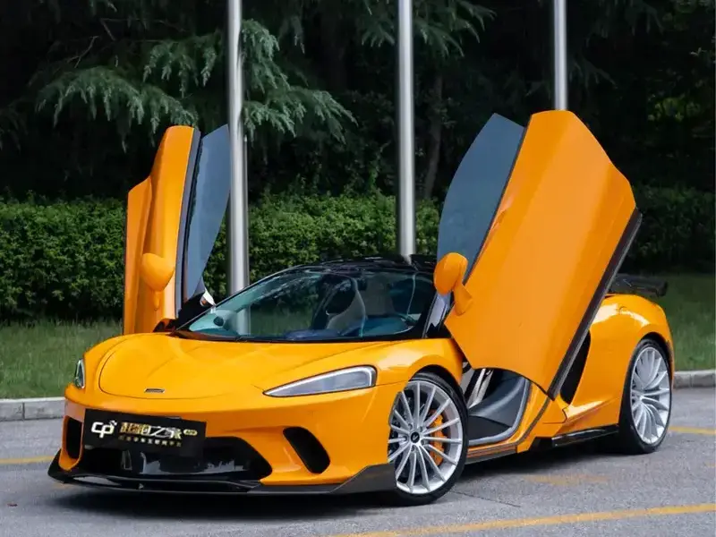 2023 McLaren GT с пробегом 17 000 км