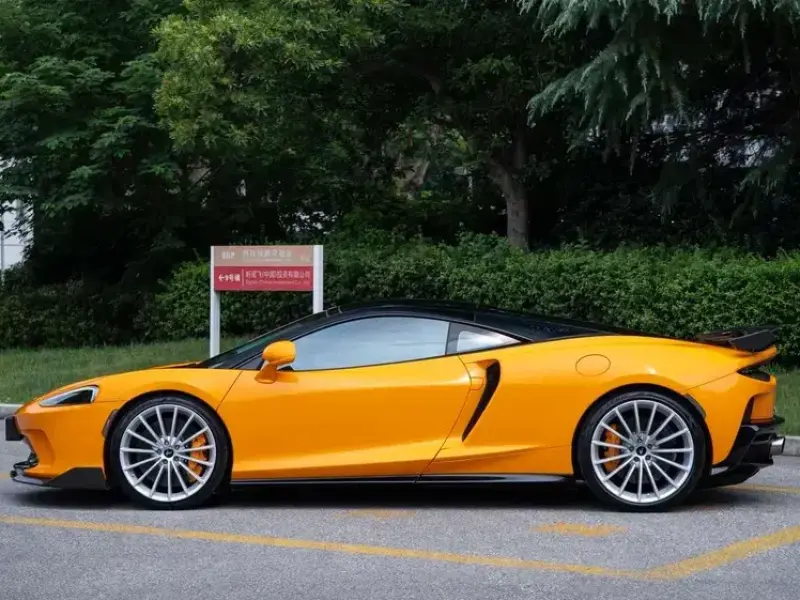 2023 McLaren GT с пробегом 17 000 км