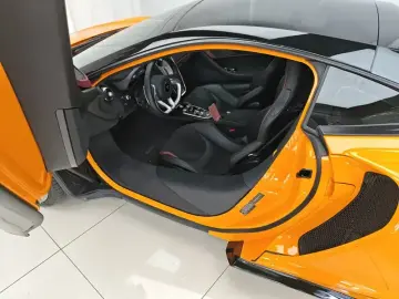 2019 McLaren GT с пробегом 17 000 км