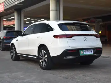 2020 Mercedes-Benz EQC с пробегом 62 000 км