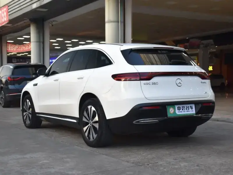 2020 Mercedes-Benz EQC с пробегом 62 000 км