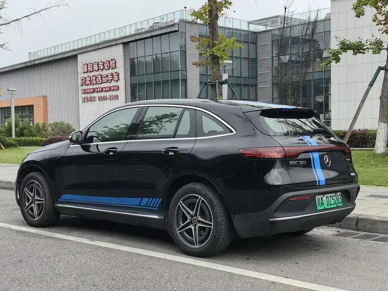 2021 Mercedes-Benz EQC с пробегом 105 000 км