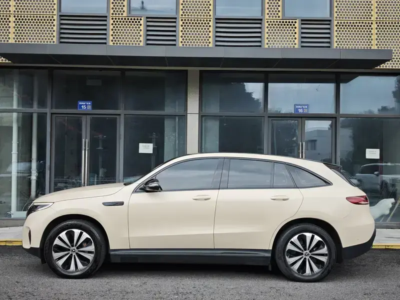 2021 Mercedes-Benz EQC с пробегом 76 000 км