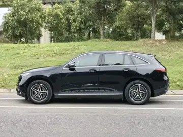 2019 Mercedes-Benz EQC с пробегом 40 000 км