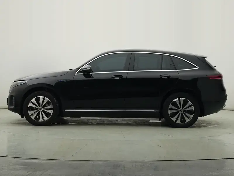 2021 Mercedes-Benz EQC с пробегом 54 000 км