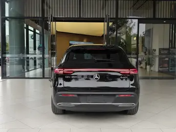 2021 Mercedes-Benz EQC с пробегом 42 000 км