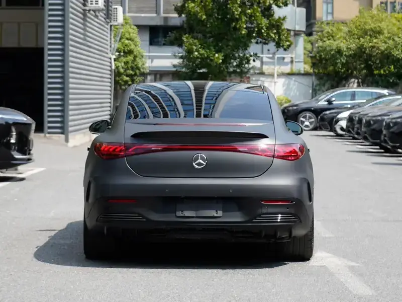 2023 Mercedes-Benz EQE AMG с пробегом 14 000 км