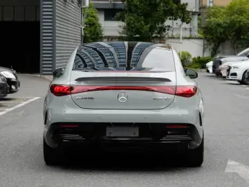 2023 Mercedes-Benz EQE AMG с пробегом 3 000 км
