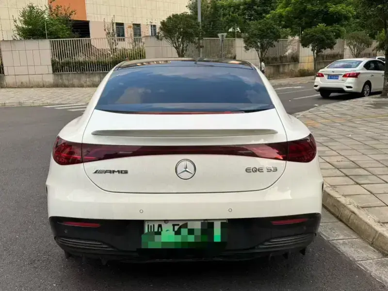 2023 Mercedes-Benz EQE AMG с пробегом 19 000 км