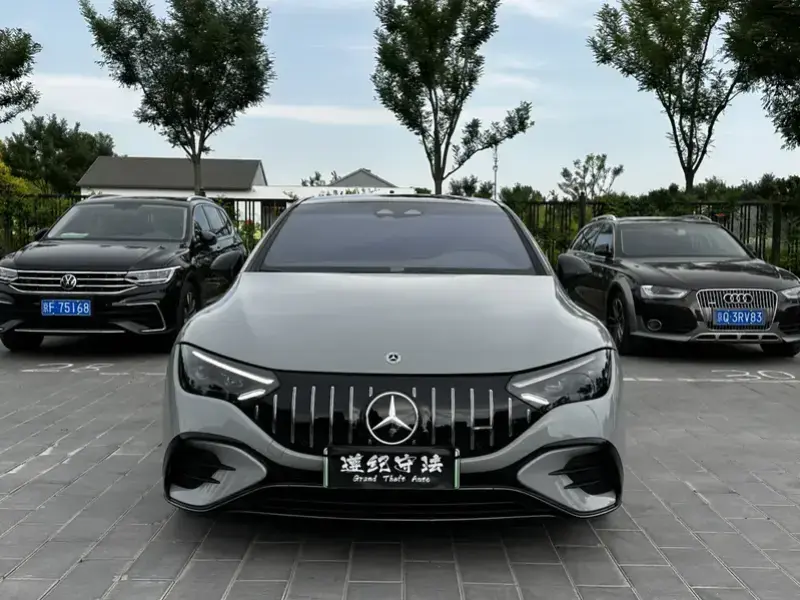 2023 Mercedes-Benz EQE AMG с пробегом 33 000 км